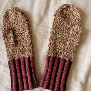 Uniqlo x Marni 100% wool knit mittens